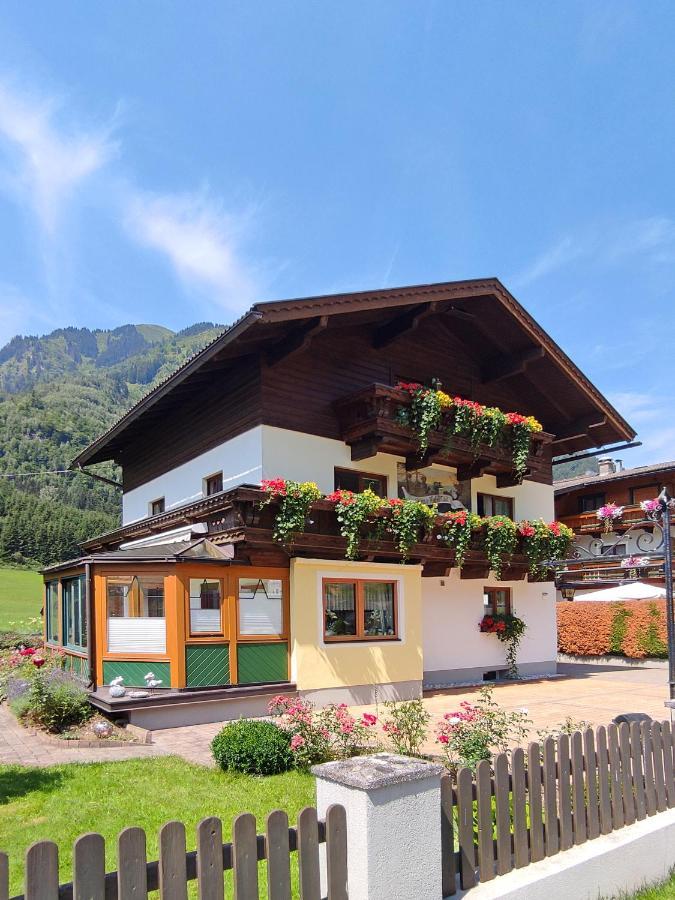 Ferienwohnung Haus Hubertus Fusch an der Grossglocknerstrasse Exterior foto